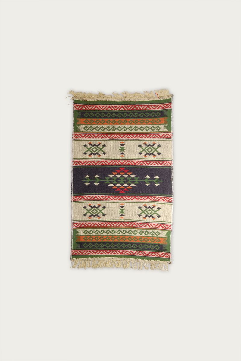 kilim rug - bathroom 