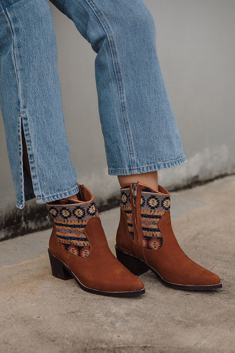 Ankle boots with zipper Aztec